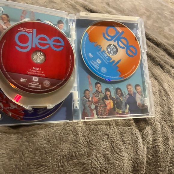 Glee Complete Second Season DVD series - Picture 4 of 5